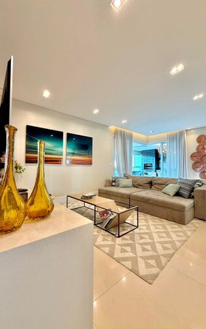Apartamento à venda com 165m², 3 quartos e 4 vagas Apartamento à venda com 165m², 3 quartos e 4 vagasSala