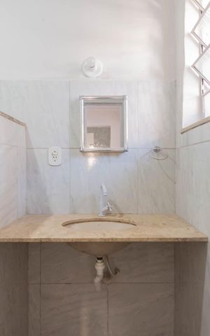 Casa à venda com 80m², 3 quartos e 1 vagaBanheiro social