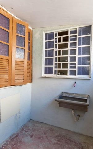 Casa à venda com 80m², 3 quartos e 1 vagaCorredor