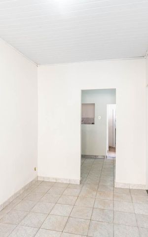 Casa à venda com 80m², 3 quartos e 1 vagaSala