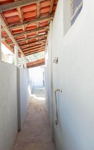 Casa à venda com 80m², 3 quartos e 1 vagaCorredor