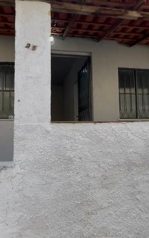 Casa à venda com 80m², 3 quartos e 1 vaga Casa à venda com 80m², 3 quartos e 1 vagaFachada