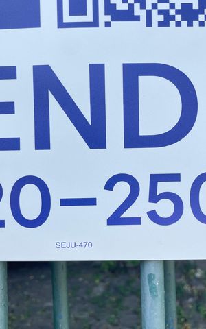 Casa à venda com 80m², 3 quartos e 1 vaga Casa à venda com 80m², 3 quartos e 1 vagaPlaca