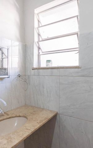 Casa à venda com 80m², 3 quartos e 1 vagaBanheiro social
