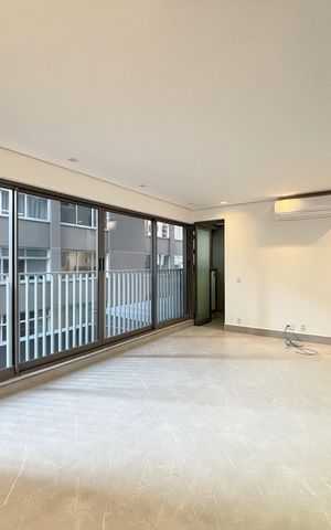 Apartamento à venda com 118m², 2 quartos e 1 vaga Apartamento à venda com 118m², 2 quartos e 1 vagaSala/Cozinha