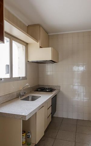Apartamento à venda com 95m², 2 quartos e 2 vagasCozinha