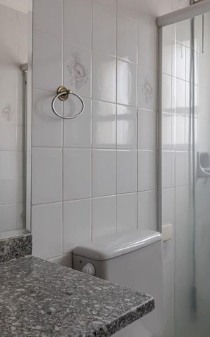 Apartamento à venda com 95m², 2 quartos e 2 vagasBanheiro da Suíte