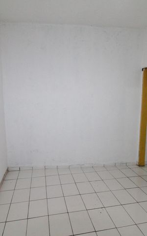 Casa para alugar com 150m², 2 quartos e 2 vagasEdícula Quarto