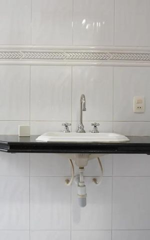 Casa para alugar com 400m², 5 quartos e 4 vagas Casa para alugar com 400m², 5 quartos e 4 vagasBanheiro social