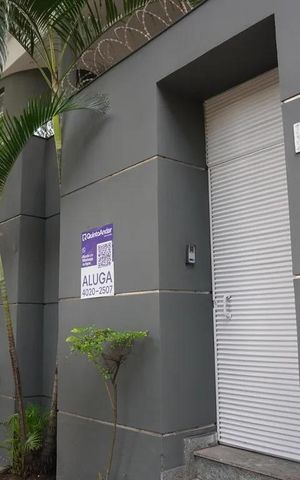 Casa para alugar com 400m², 5 quartos e 4 vagas Casa para alugar com 400m², 5 quartos e 4 vagasFachada