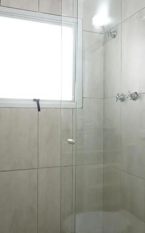Casa para alugar com 400m², 5 quartos e 4 vagas Casa para alugar com 400m², 5 quartos e 4 vagasBanheiro social