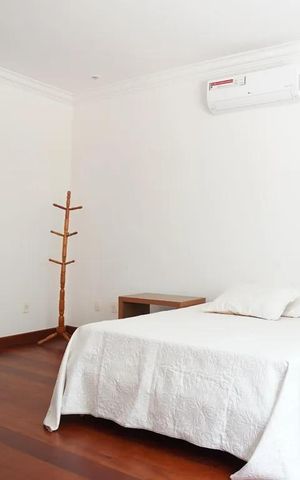 Casa para alugar com 400m², 5 quartos e 4 vagas Casa para alugar com 400m², 5 quartos e 4 vagasSuíte