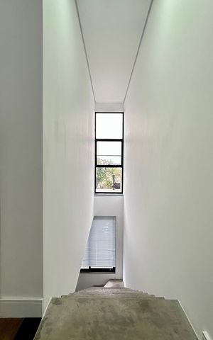 Casa para alugar com 150m², 2 quartos e 1 vagaEscada