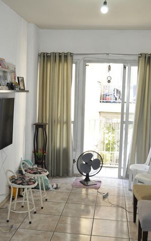 Apartamento à venda com 80m², 2 quartos e 1 vagaSala