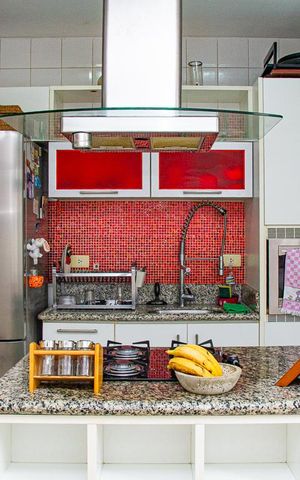 Casa de condomínio à venda com 180m², 3 quartos e 1 vaga