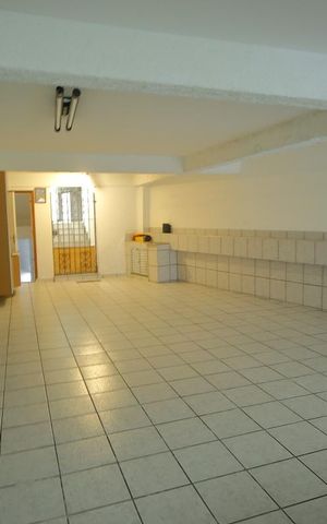 Casa à venda com 284m², 3 quartos e 6 vagasGaragem 