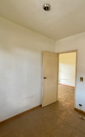 Casa à venda com 294m², 6 quartos e 6 vagas Casa à venda com 294m², 6 quartos e 6 vagasCasa 2 - Quarto