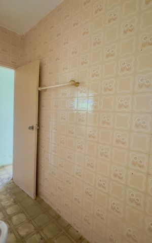 Casa à venda com 294m², 6 quartos e 6 vagas Casa à venda com 294m², 6 quartos e 6 vagasCasa 2 - Banheiro social