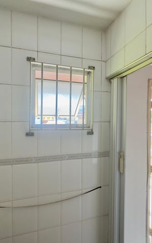 Casa à venda com 294m², 6 quartos e 6 vagas Casa à venda com 294m², 6 quartos e 6 vagasCasa 2 - Banheiro social 3