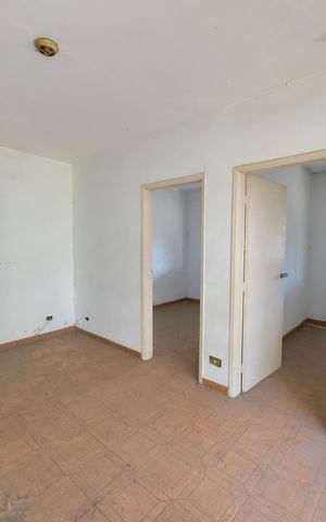 Casa à venda com 294m², 6 quartos e 6 vagas Casa à venda com 294m², 6 quartos e 6 vagasCasa 2 - Sala