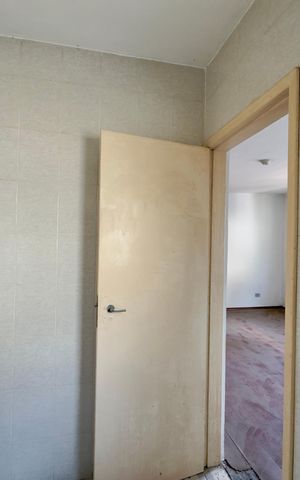Casa à venda com 294m², 6 quartos e 6 vagas Casa à venda com 294m², 6 quartos e 6 vagasCasa 2 - Banheiro social 2