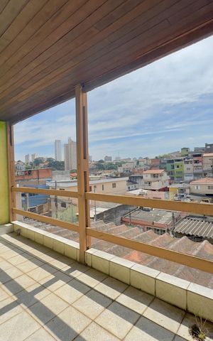 Casa à venda com 294m², 6 quartos e 6 vagas Casa à venda com 294m², 6 quartos e 6 vagasÁrea externa