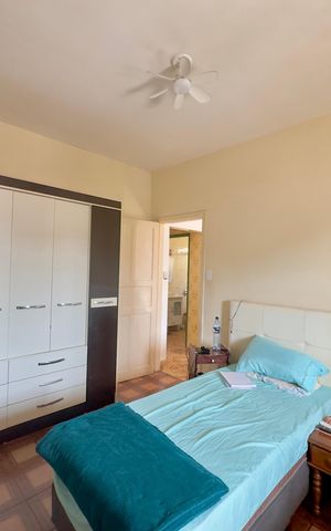 Casa à venda com 294m², 6 quartos e 6 vagas Casa à venda com 294m², 6 quartos e 6 vagasQuarto