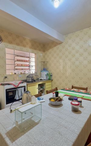 Casa à venda com 294m², 6 quartos e 6 vagas Casa à venda com 294m², 6 quartos e 6 vagasCozinha