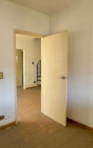 Casa à venda com 294m², 6 quartos e 6 vagas Casa à venda com 294m², 6 quartos e 6 vagasCasa 2 - Quarto 4
