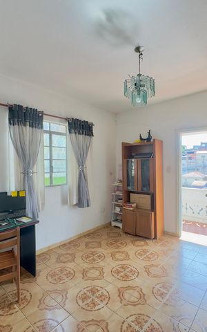 Casa à venda com 294m², 6 quartos e 6 vagas Casa à venda com 294m², 6 quartos e 6 vagasSala