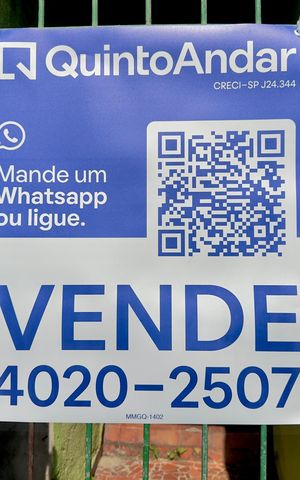 Casa à venda com 294m², 6 quartos e 6 vagas Casa à venda com 294m², 6 quartos e 6 vagasPlaca