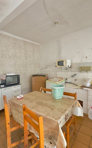 Casa à venda com 294m², 6 quartos e 6 vagas Casa à venda com 294m², 6 quartos e 6 vagasÁrea de serviço