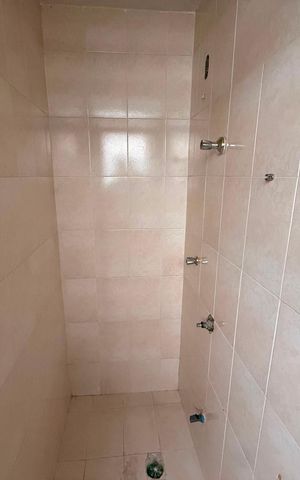 Apartamento à venda com 80m², 3 quartos e 1 vaga Apartamento à venda com 80m², 3 quartos e 1 vagaBanheiro de serviço
