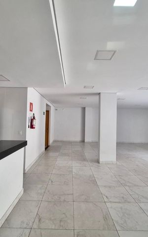 Apartamento à venda com 168m², 3 quartos e 4 vagas Apartamento à venda com 168m², 3 quartos e 4 vagasÁrea comum - Salão de festas