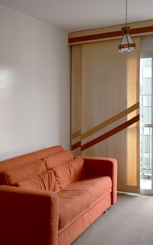 Apartamento à venda com 42m², 1 quarto e 1 vagaSala