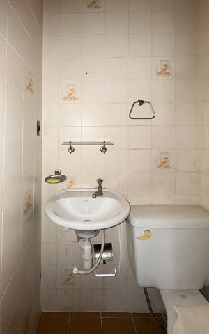 Apartamento à venda com 133m², 3 quartos e 2 vagas Apartamento à venda com 133m², 3 quartos e 2 vagasBanheiro de serviço