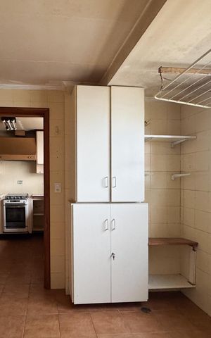 Apartamento à venda com 133m², 3 quartos e 2 vagas Apartamento à venda com 133m², 3 quartos e 2 vagasÁrea de Serviço