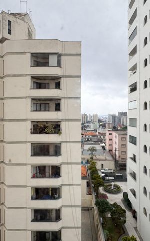 Apartamento à venda com 133m², 3 quartos e 2 vagas Apartamento à venda com 133m², 3 quartos e 2 vagasVista do quarto 3