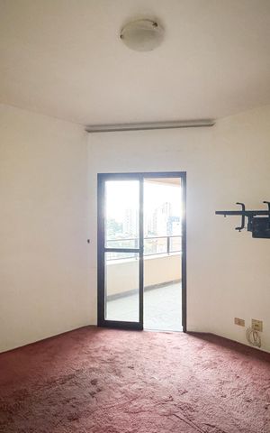 Apartamento à venda com 133m², 3 quartos e 2 vagas Apartamento à venda com 133m², 3 quartos e 2 vagasSuíte