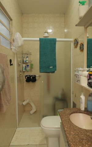 Casa à venda com 300m², 3 quartos e 2 vagasBanheiro Social