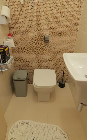 Casa à venda com 300m², 3 quartos e 2 vagasLavabo
