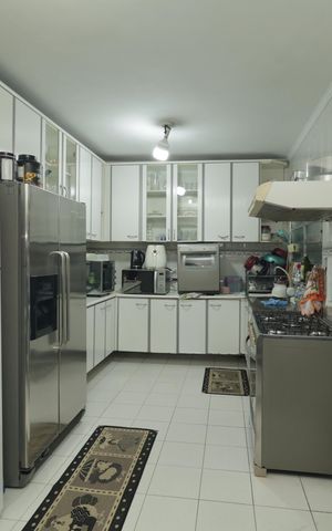 Casa à venda com 300m², 3 quartos e 2 vagasCozinha