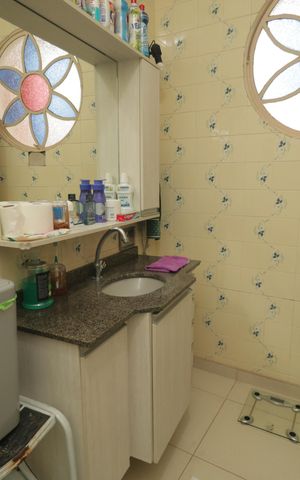 Casa à venda com 300m², 3 quartos e 2 vagasBanheiro da Suíte