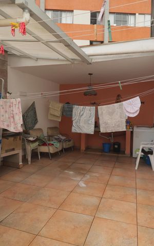Casa à venda com 300m², 3 quartos e 2 vagasChurrasqueira