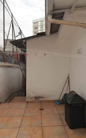 Casa à venda com 300m², 3 quartos e 2 vagasChurrasqueira