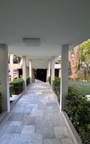 Apartamento à venda com 231m², 5 quartos e 3 vagas Apartamento à venda com 231m², 5 quartos e 3 vagasÁrea comum