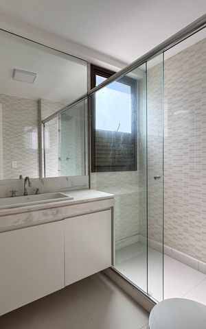 Apartamento para alugar com 262m², 3 quartos e 2 vagas Apartamento para alugar com 262m², 3 quartos e 2 vagasSuíte 3 - Banheiro