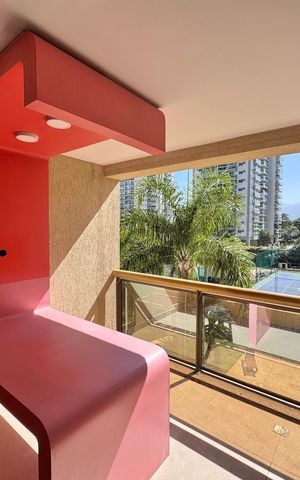 Apartamento para alugar com 262m², 3 quartos e 2 vagas Apartamento para alugar com 262m², 3 quartos e 2 vagasVaranda