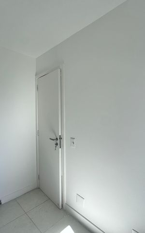 Apartamento para alugar com 262m², 3 quartos e 2 vagas Apartamento para alugar com 262m², 3 quartos e 2 vagasÁrea de Serviço - Banheiro