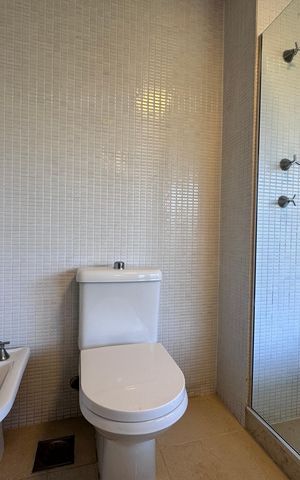 Apartamento para alugar com 262m², 3 quartos e 2 vagas Apartamento para alugar com 262m², 3 quartos e 2 vagasSuíte 1 - Master - Banheiro